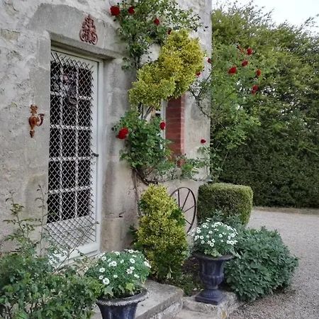 14th Century Priory In Pressigny Bed & Breakfast Pressigny (Deux-Sevres)
