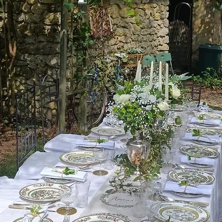 14th Century Priory In 3* Pressigny (Deux-Sevres)