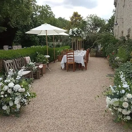 14th Century Priory In Pressigny Bed & Breakfast