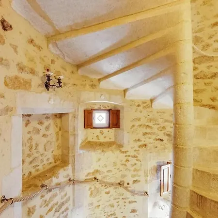 住宿加早餐酒店 14th Century Priory In Pressigny (Deux-Sevres)