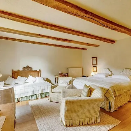 14th Century Priory In Pressigny Bed & Breakfast *