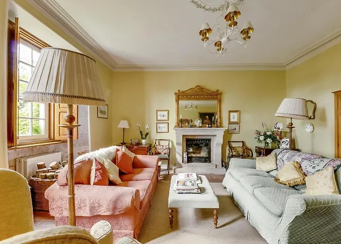 14th Century Priory In Bed & Breakfast