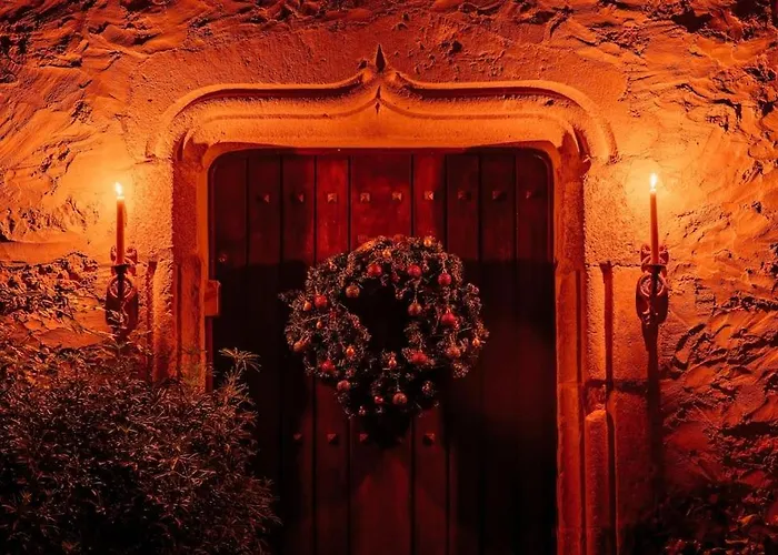 14th Century Priory In Bed & Breakfast 3*