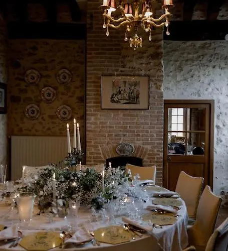 14th Century Priory In Bed & Breakfast